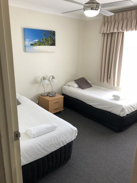 Beaches Serviced Apartments - VIC Tourism 13