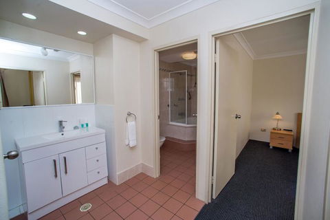 Beaches Serviced Apartments - VIC Tourism 18