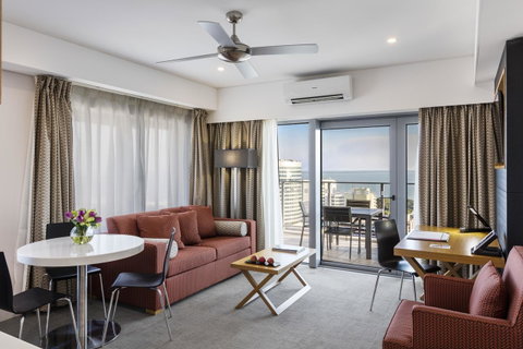Oaks Darwin Elan Hotel - VIC Tourism 16
