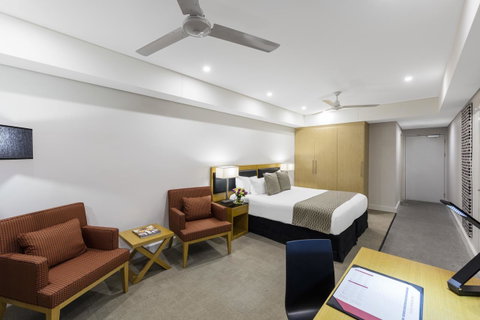 Oaks Darwin Elan Hotel - VIC Tourism 11