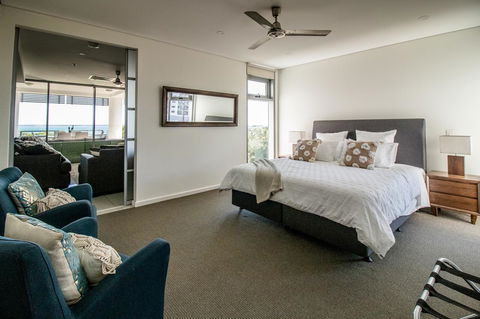 ZEN BY THE WATER - Esplanade Darwin Retreat - VIC Tourism 5