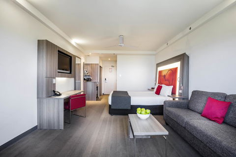 Novotel Darwin CBD - VIC Tourism 9