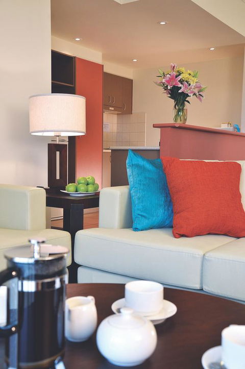 Metro Advance Apartments & Hotel - VIC Tourism 3