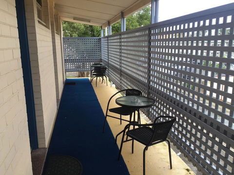 Golden Sands Motor Inn - VIC Tourism 17