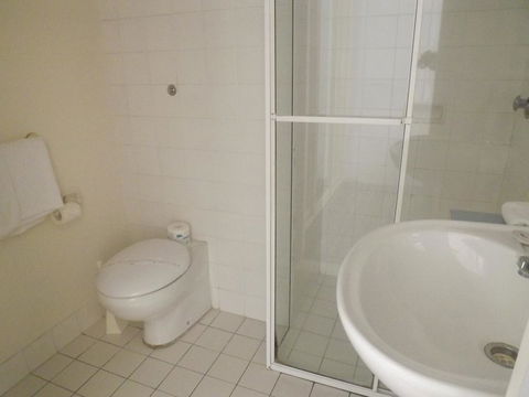 Golden Sands Motor Inn - VIC Tourism 29