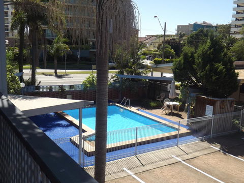 Golden Sands Motor Inn - VIC Tourism 9