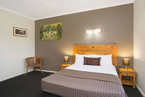 Quality Hotel Darwin Airport - VIC Tourism 9