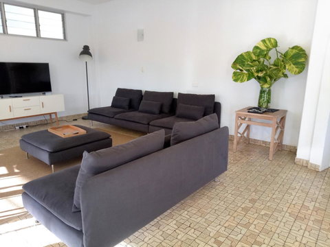 Arafura Blue - VIC Tourism 1