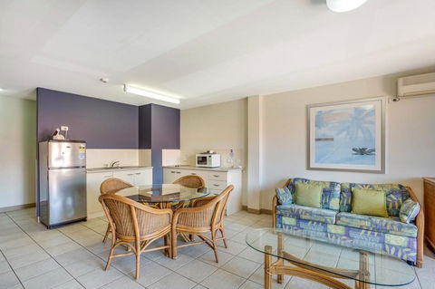 Nelson Bay Breeze - VIC Tourism 26