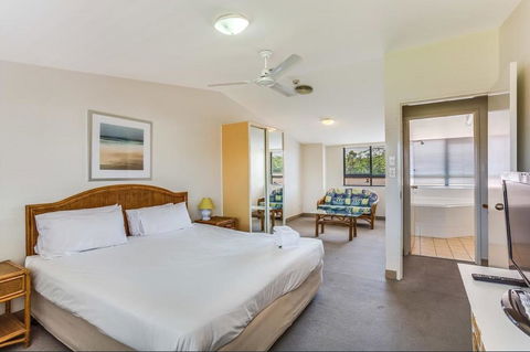 Nelson Bay Breeze - VIC Tourism 25