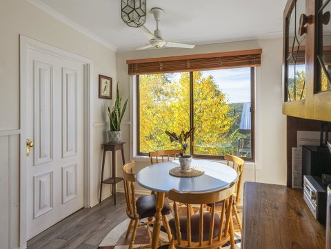 Bonnie Brae Cottage - VIC Tourism 3