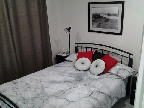Bottlebrush B & B - VIC Tourism 3