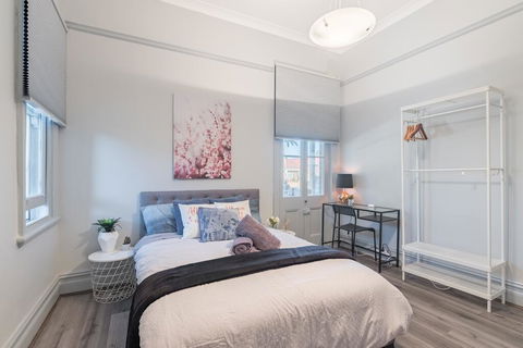 Boutique Private Rm Situated In The Heart Of Burwood2 - VIC Tourism 0