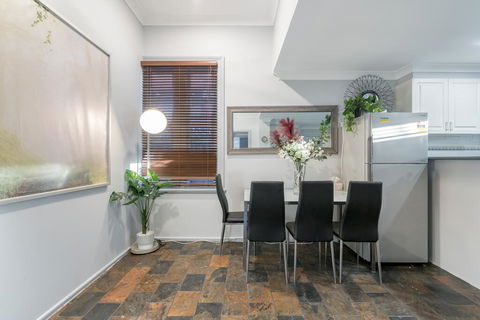 Boutique Private Rm Situated In The Heart Of Burwood5 - VIC Tourism 2