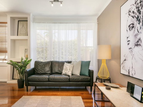 Boutique Stays - Sandy Breeze 3 - VIC Tourism 1