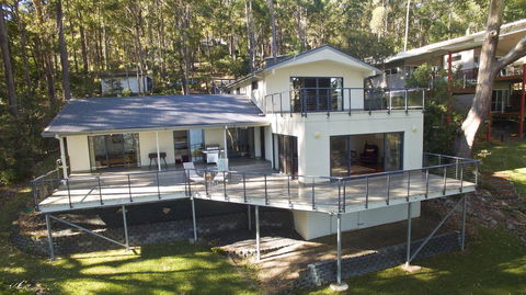 Brae Villa - VIC Tourism 0