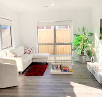Brand New Home 10 mins to Beach Torquay Geelong Deakin Hospitals - VIC Tourism
