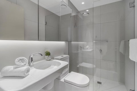 Brand New Luxury Pad In Shopping And Dining Mecca - VIC Tourism 3