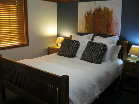 Brick Creek House - VIC Tourism 3