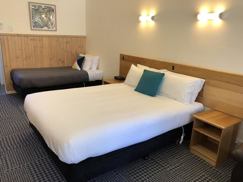 Bright Avenue Motor Inn - VIC Tourism 2