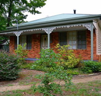 Bright River Cottage - VIC Tourism