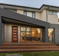 Brighton East 3 Bedroom 3 Bathroom Townhouse - VIC Tourism
