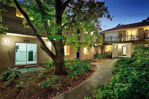 Brighton Serviced Apartments - VIC Tourism 0