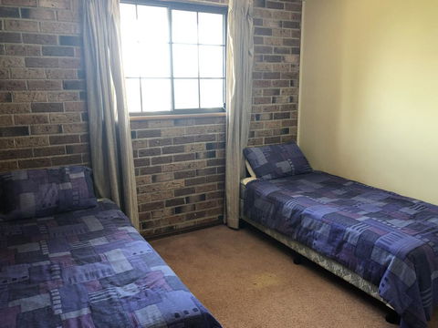 Bronte Court No 3 At South West Rocks - VIC Tourism 2
