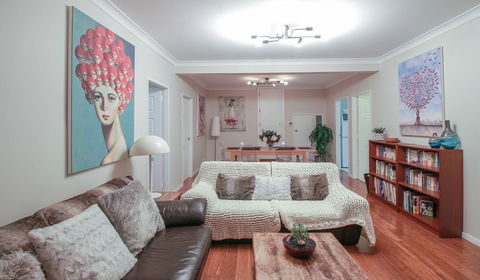 Bundeena Base Holiday Home - VIC Tourism 1