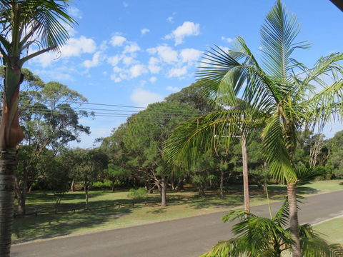 Cabenay 3 - VIEWS ACROSS THE PARK - VIC Tourism 2
