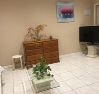 Cairnlea St Albans Townhouse - VIC Tourism