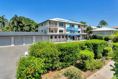 Cairns Reef Apartments & Motel - VIC Tourism 1
