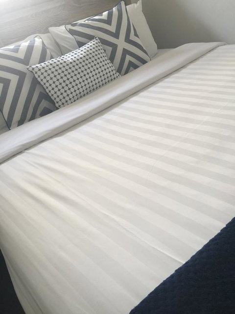 Caledonian Hotel Motel - VIC Tourism 2