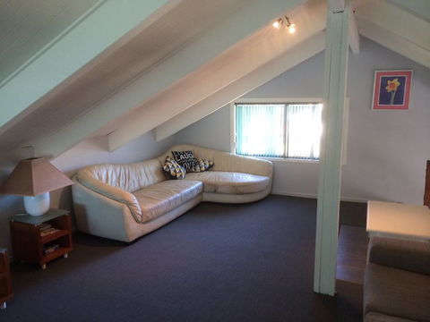 Callala Beach Shack - Pet Friendly - VIC Tourism 1
