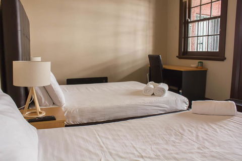 Campsie Hotel - VIC Tourism 1