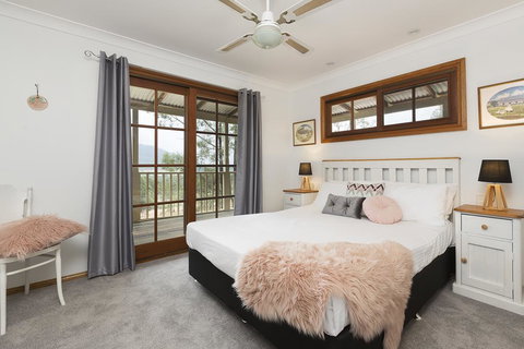 Cants Cottage - VIC Tourism 1