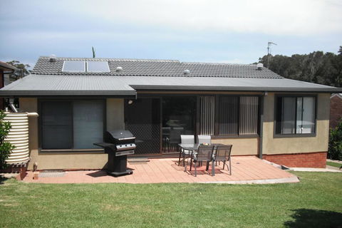 Cara Nobbys Beach 11 Wesley Avenue - VIC Tourism 3