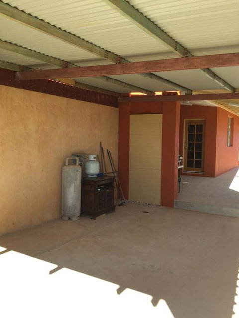 Caretakers Cottage Budget Accommodation - VIC Tourism 2