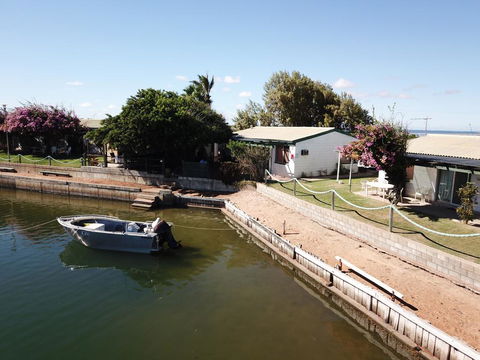 Carnarvon Retreat - VIC Tourism 3