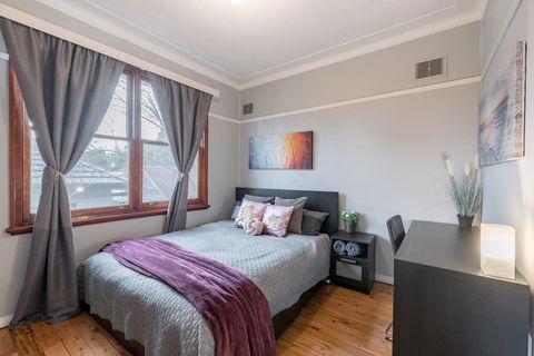 Carramar CozyHome 1minStation 5Bdrms1.5bathSleeps8 - VIC Tourism 3