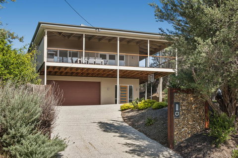 Carramar Views - VIC Tourism 0