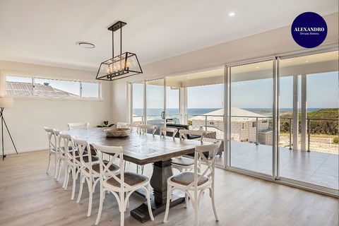 Casa Bel - Brand New Mansion - Min From Beach - VIC Tourism 0