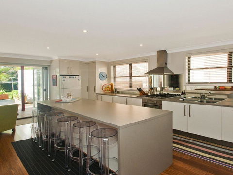 Casa Callala On King George - Well Appointed Home - VIC Tourism 0