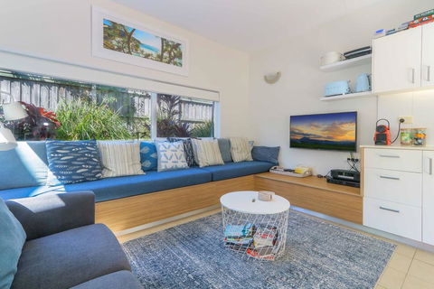 Casuarina Beach Haven - Pandanus 6 - VIC Tourism 1
