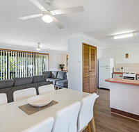 Catalina 12 Holiday House - Walk to Beaches - VIC Tourism