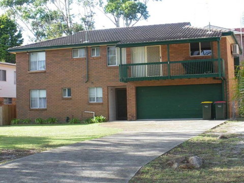 Catalina', 7 Catalina Close - Air Conditioned Large Home With Boat Parking - VIC Tourism 0