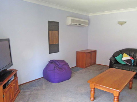 Catalina', 7 Catalina Close - Air Conditioned Large Home With Boat Parking - VIC Tourism 1