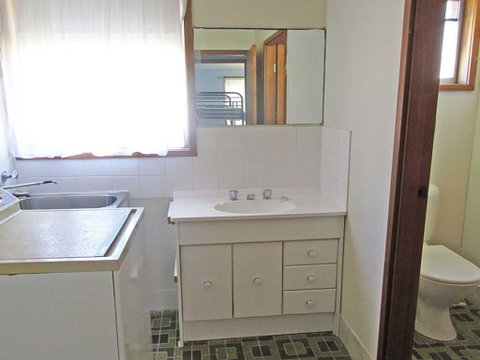 Catalina', 7 Catalina Close - Air Conditioned Large Home With Boat Parking - VIC Tourism 2