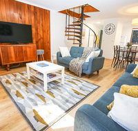 Cedar Holiday Units - Apartment 5 - VIC Tourism