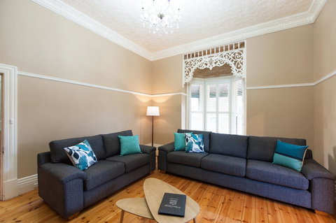 Central Charm - VIC Tourism 3